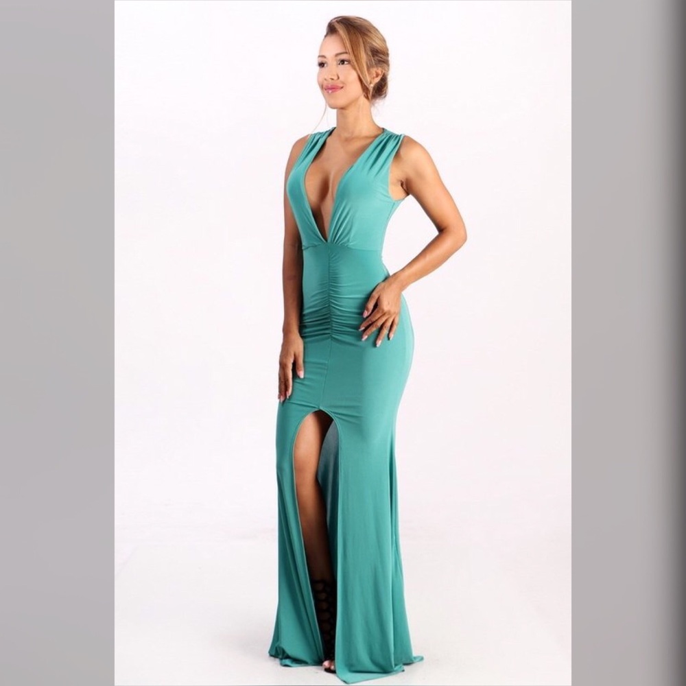 ALEXA CELEBRATES MAXI DRESS